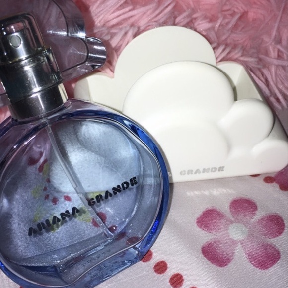 NWT CLOUD BACKBAG with  2  Perfu me  B o tt les - Picture 5 of 7